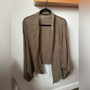 NEW WITH TAGS WOMENS CARDIGAJ